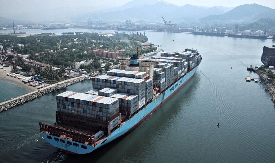 Self Photos / Files - Maersk Line