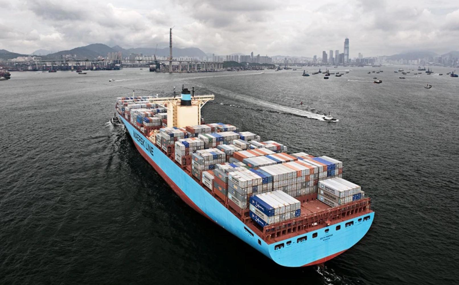 Self Photos / Files - Maersk approaching Shanghai
