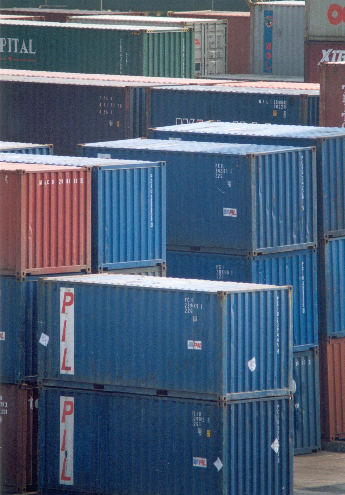 Self Photos / Files - container-yard-3-1535316