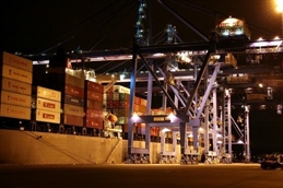 Port-at-night