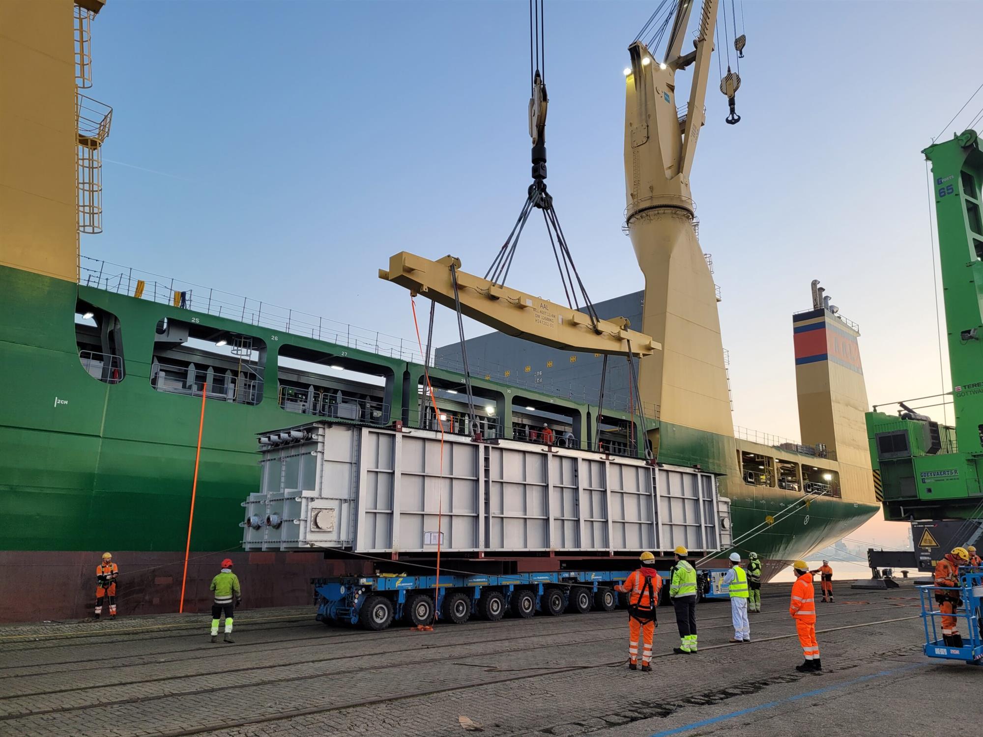 Self Photos / Files - 871fe3927748414d8fe7fc896ad1ab84.jpg