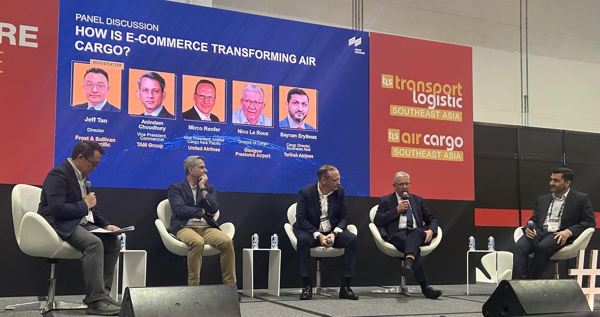 Self Photos / Files - 128a4d7547e1419bbd21d5149184036c.jpg