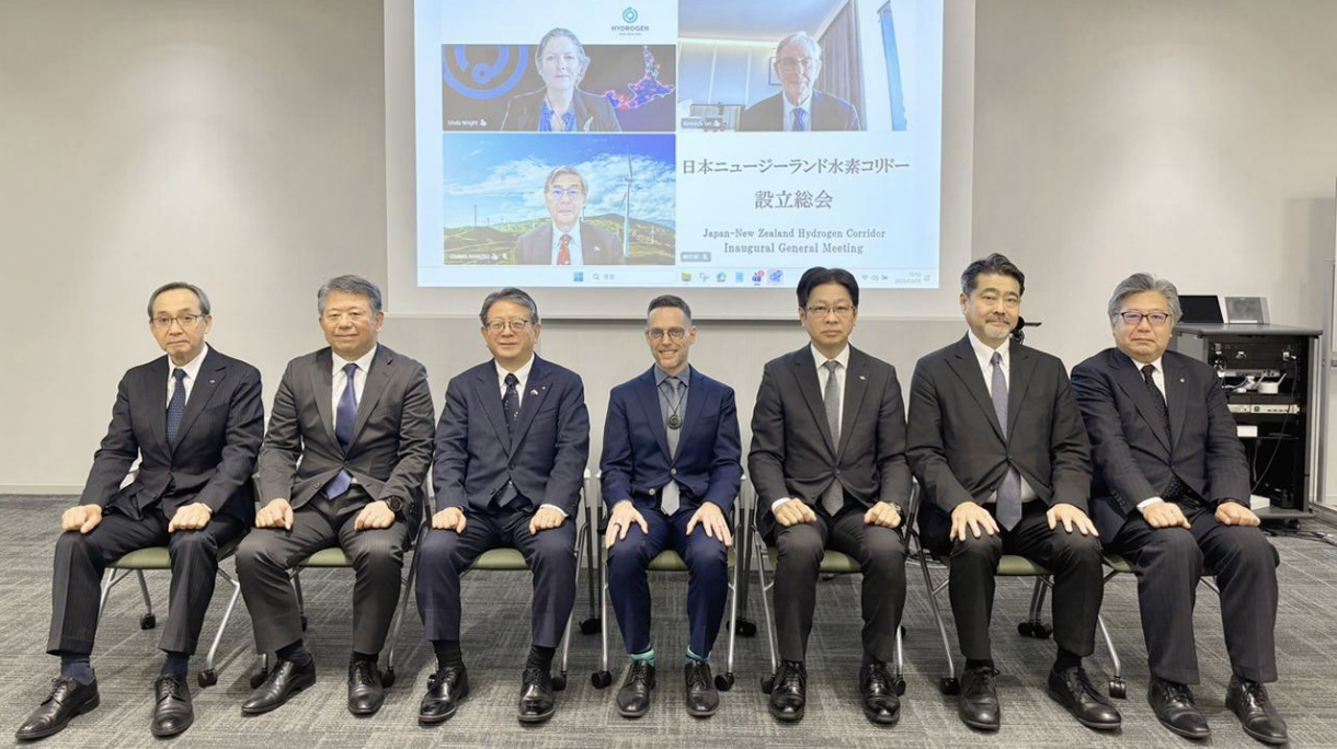 Self Photos / Files - d7f6882c029d494e8318fd051033d3ab.png