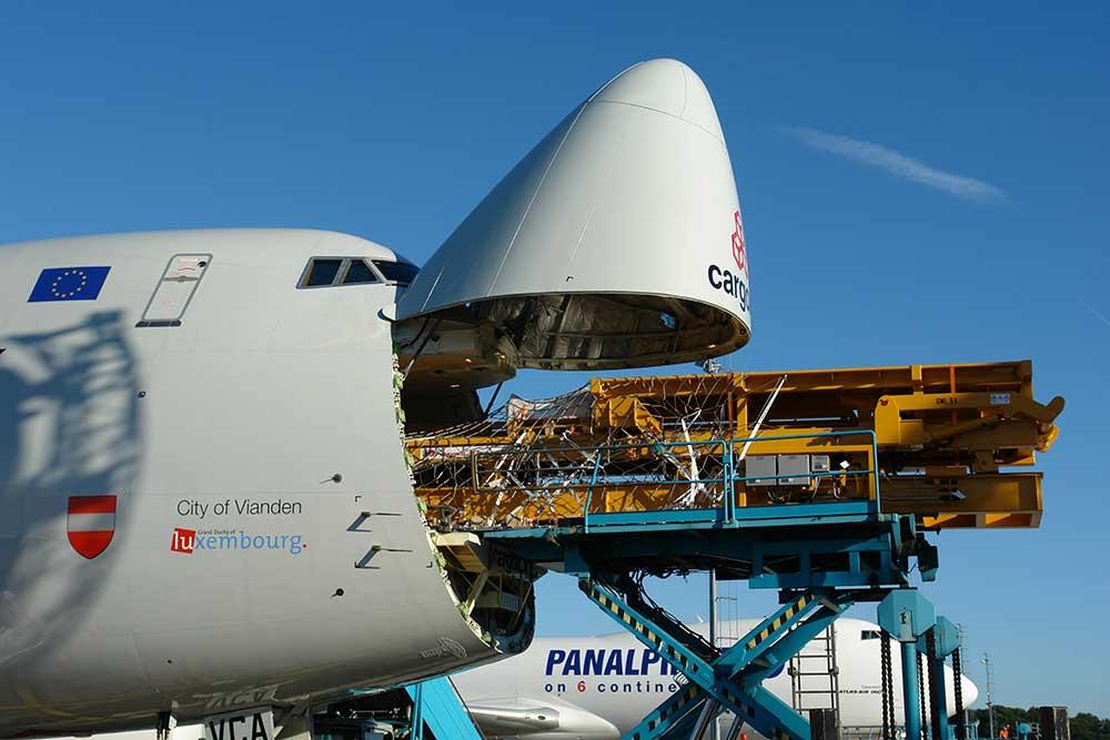 Self Photos / Files - Cargolux 747-nose-door-loading at Luxembourg Airport