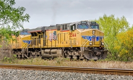 union pacific - eddie-bugajewski-LXwEkJZEtgU-unsplash