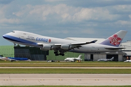1280px-China_Airlines_Cargo_747-409F_B-18725A